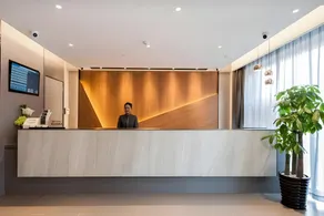 Homeinn Selected Hotel Zhongshan Shiqi Daxin Xinduhui - Image 2