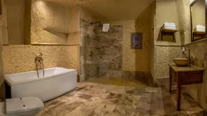 Seki Cave Hotel - Image 2