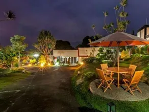 The Rizen Hotel - Image 4