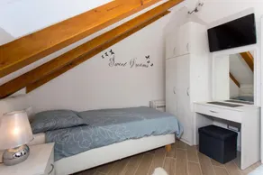 Mali Skoj Apartment - Image 4