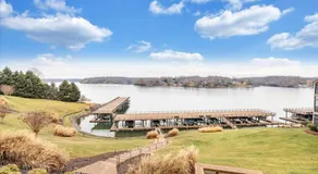 Lake Vibes - Pet Friendly Lakefront Condo! - Image 5