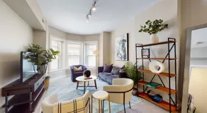 Chic River North Retreat - Image 2