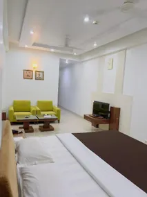 Hotel Harmony - Image 4
