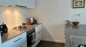 17 Floor Waterfront Apartment Docklands 2BR 2Car - Image 5