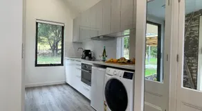 NEST- Luxury Vineyard Accommodation - Image 2