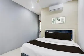 Hotel O by OYO Tara Grand luxury Rooms - Image 2