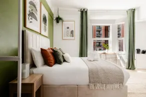 Hyde Park Designer Serviced Apartments with A/C - Image 2