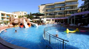 Sunny Day Club Hotel - Image 2