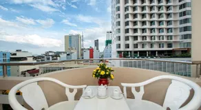 Palm Beach Hotel - Image 5
