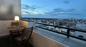 PARIS PANTIN Magnifique Appartement 4 pièces de 108m2 avec 2 PARKING intérieur - très cosy pour 1 à 12 personnes - Entièrement refait à neuf ENTIRE APARTMENT LUXURIOUS AND WARM - PANTIN PARIS 19 ème FREE WIFI GRATUIT - Image 4