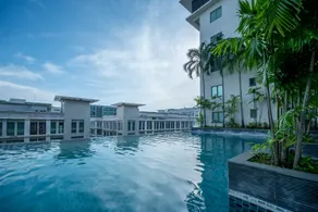 Ritz Residence - A Member of The Luxury Hotel Group - Image 4