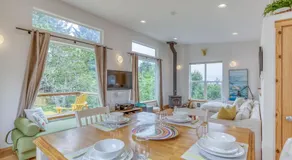 Modern Manzanita Retreat - Meredith Lodging - Image 3