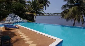 African Queen Lodge - Image 2