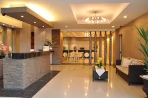 Magallanes Square Hotel - Image 2