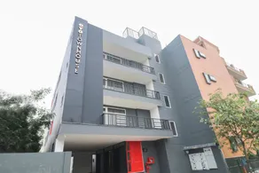OYO Townhouse 144 Sector 71 Noida - Image 4