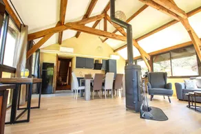 Large property with three cottages - Image 5