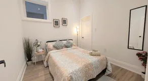 Luxury 1BR plus den walkout basement - Image 2