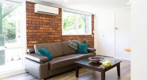 Glenfern English Cottage, historic and elegant, individual Self-Contained Apartment plus breakfast - Image 2