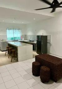 Cozy 3 Beds Double-Storey Guarded Retreat AFamosa - Image 3