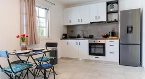 REN Apartment - Image 3
