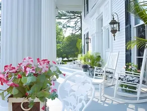 Lookaway Inn - Image 5