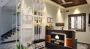 City Lights Stay - Image 2