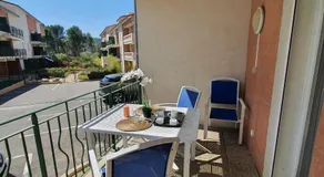 L'Olivier - Piscine et climatisation - Image 5