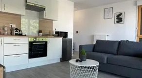 Cosy 2 pièces et parking 30 mns Gare du Nord by immo kit bnb - Image 3