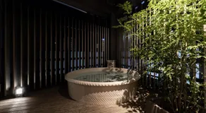 Y-HOTEL - Image 5