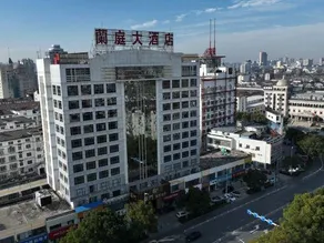 Lanting Hotel - Image 5