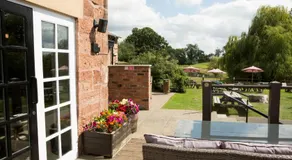 Alvanley Arms, Cotebrook - Image 3