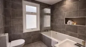 Charming Cottage in Old Windsor - Near Heathrow Airport & Lego Land - Image 2