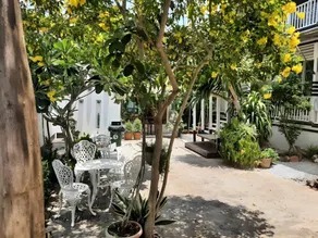 Koh Larn Riviera - Image 4