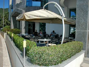 Blue Star Hotel - Image 4