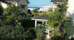 Surfer's Paradise Retreat - Gated Community Townhouse for Surfers & Families - Image 5