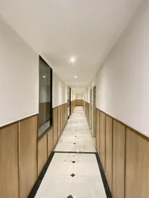 Status Business Hotel - Naveen Market - Image 4