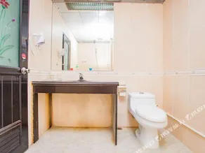 Junyue Hotel - Image 2