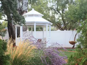 Anniversary House - Image 2