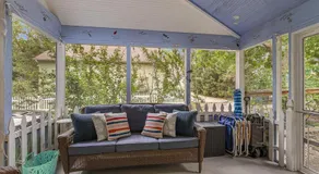 Painted Porch Cottage - Image 3