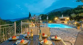 Villa Regina -Hidden Eden with Treehouse & Heated Pool - Image 4