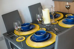 Executive 2 Bed Flat in Stockton Heath by Amazing Spaces Relocations Ltd - Image 5