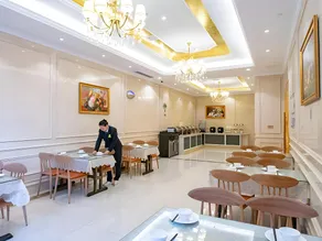 Vienna Hotel Hubei Yidu Jiefang Building - Image 4