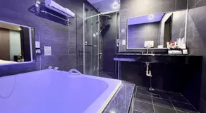 Catwalk Motel -Tainan - Image 3