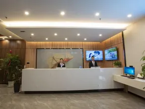 GreenTree Inn Express Shandong Zaozhuang Shizhong District Huashan Road Ginza - Image 3