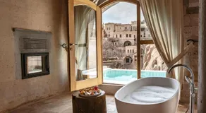 Millstone Cave Suites Hotel - Image 3