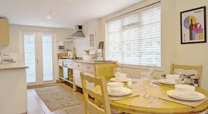 Fewhurst Cottage - Billingshurst - Image 3