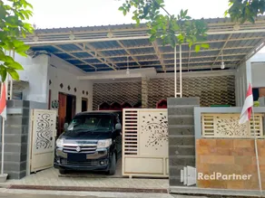 Navisha Guest House Syariah near Exit Tol Batang RedPartner - Image 4