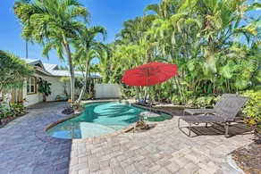 Anna Maria Island Edgewater Bungalow - Image 3