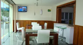 Apartahotel Vincent Suites - Image 3