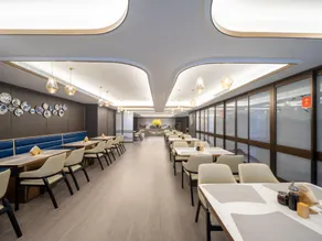 MiLan Hotel - Image 4